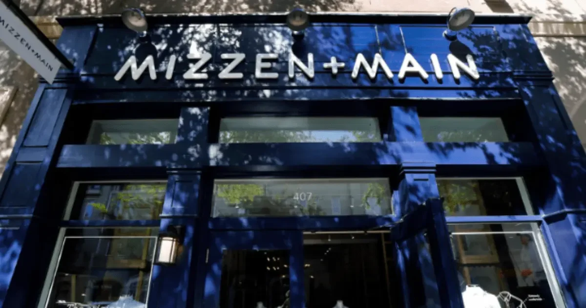 Customer Experience Example: Mizzen and Main Mizzen + Main, a stylish men's clothing store in downtown Seattle, offers comfortable and confident attire, combining performance fabrics with modern designs.